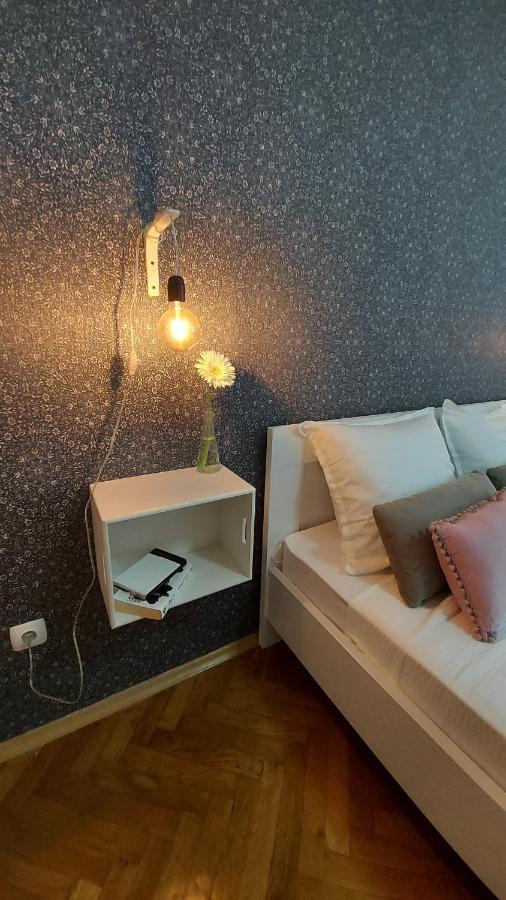 Inner City Two Bedroom Apartment Skopje Exterior photo